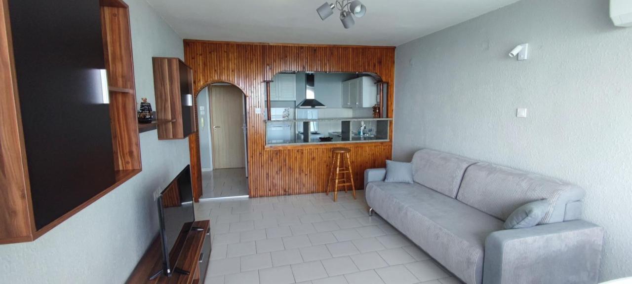 Sea View Flora Apartment Burgas Luaran gambar